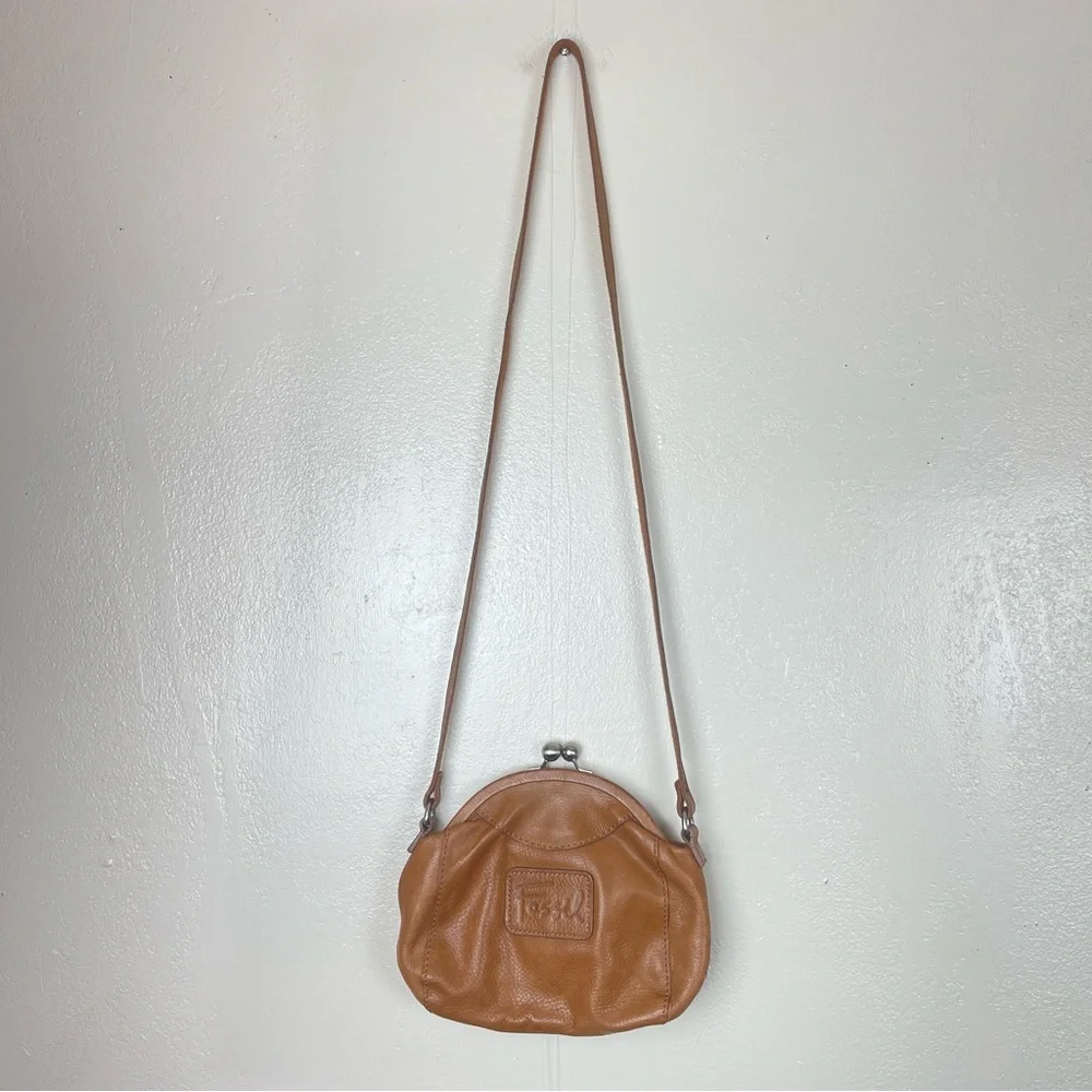 Fossil Tan Leather Women's Bag - Picture 7 of 12